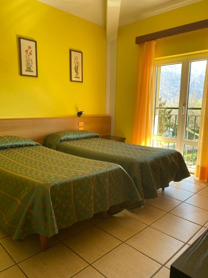 קנוביו Hotel Del Fiume מראה חיצוני תמונה