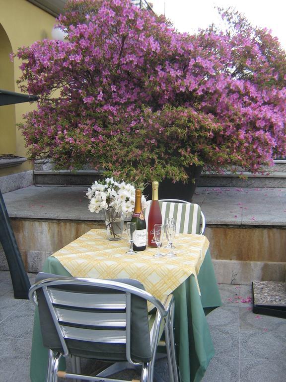 קנוביו Hotel Del Fiume מראה חיצוני תמונה
